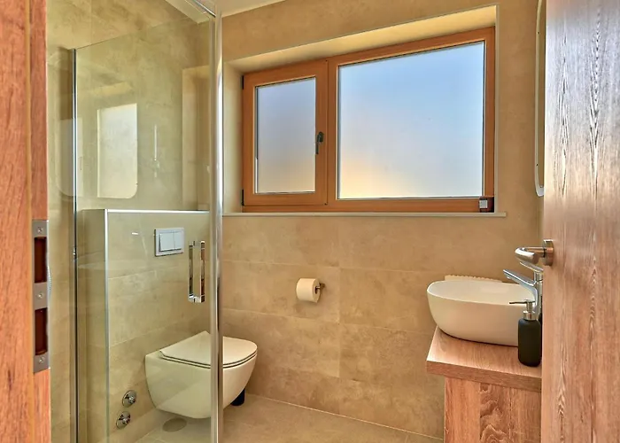 4 Bedroom Stunning In Feriehus