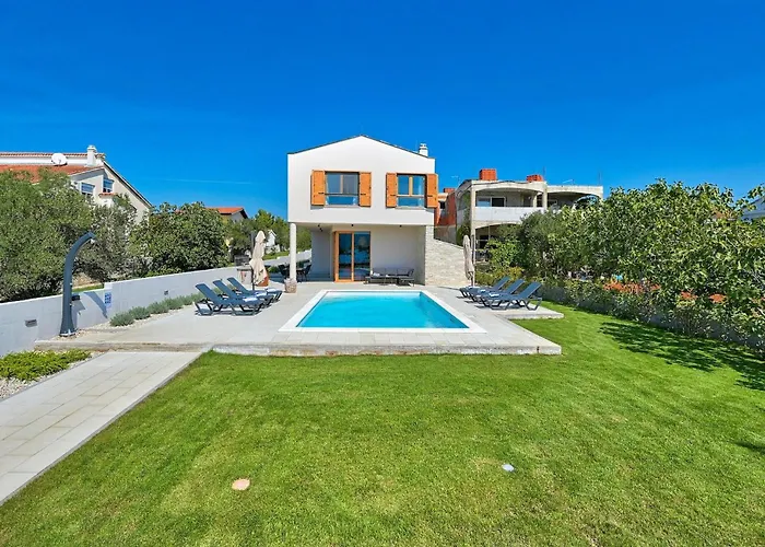 4 Bedroom Stunning In Torrette