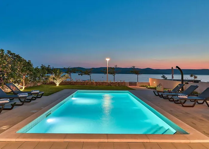 4 Bedroom Stunning In Torrette